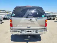 2002 GMC YUKON фото