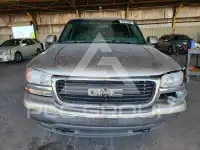 2002 GMC YUKON фото