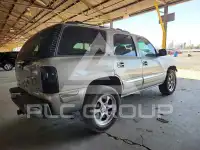 2002 GMC YUKON фото