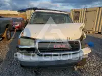 2002 GMC YUKON фото