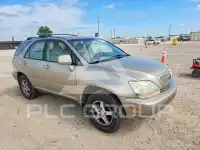 2002 Lexus RX300 photo