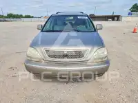 2002 Lexus RX300 photo