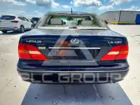2002 Lexus LS430 фото