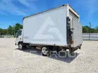2002 Isuzu NPR photo