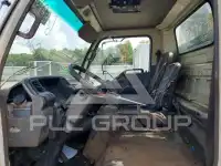 2002 Isuzu NPR фото