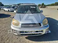 2002 Toyota RAV4 photo