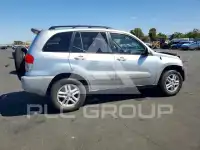 2002 Toyota RAV4 photo