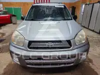 2002 Toyota RAV4 photo