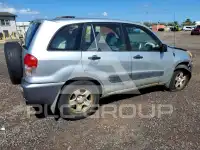 2002 Toyota RAV4 фото