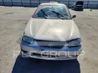 2002 Toyota COROLLA фото