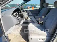 2002 Toyota SIENNA photo
