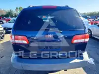 2002 Toyota SIENNA фото