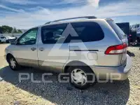 2002 Toyota SIENNA фото