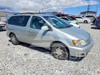 2002 Toyota SIENNA photo