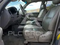2002 Toyota SEQUOIA фото