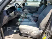 2002 Toyota SEQUOIA фото