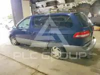 2002 Toyota SIENNA photo