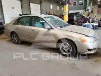 2002 Toyota AVALON photo