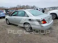 2002 Toyota AVALON фото