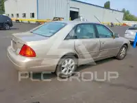 2002 Toyota AVALON фото