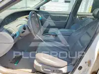 2002 Toyota AVALON photo