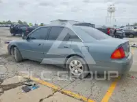 2002 Toyota AVALON photo