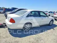 2002 Toyota AVALON фото