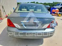 2002 Toyota AVALON photo
