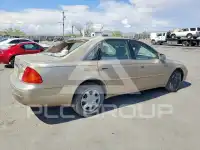 2002 Toyota AVALON photo