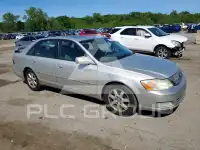 2002 Toyota AVALON фото