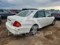 2002 Toyota AVALON photo
