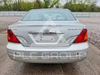 2002 Toyota AVALON фото