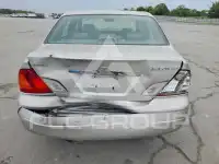 2002 Toyota AVALON photo