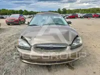 2002 Ford TAURUS photo