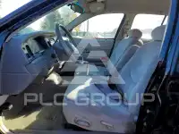 2002 Ford CROWN photo