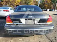 2002 Ford CROWN photo