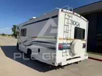 2002 Ford ECONOLINE фото