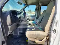 2002 Ford ECONOLINE фото