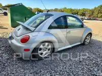 2002 Volkswagen BEETLE photo