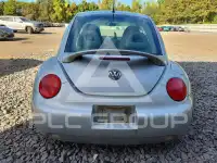 2002 Volkswagen BEETLE photo