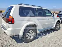 2003 Mitsubishi MONTERO photo