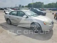 2003 Nissan ALTIMA photo