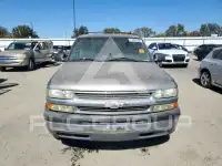 2003 Chevrolet Suburan photo