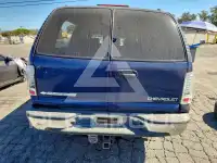 2003 Chevrolet Suburan фото