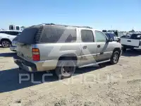 2003 Chevrolet Suburan photo