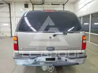 2003 Chevrolet Suburan фото