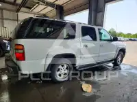 2003 Chevrolet Suburan photo