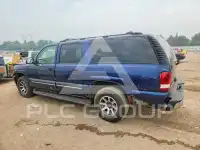 2003 Chevrolet Suburan photo