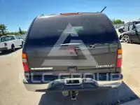 2003 Chevrolet Suburan photo