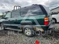 2003 Chevrolet Suburan photo